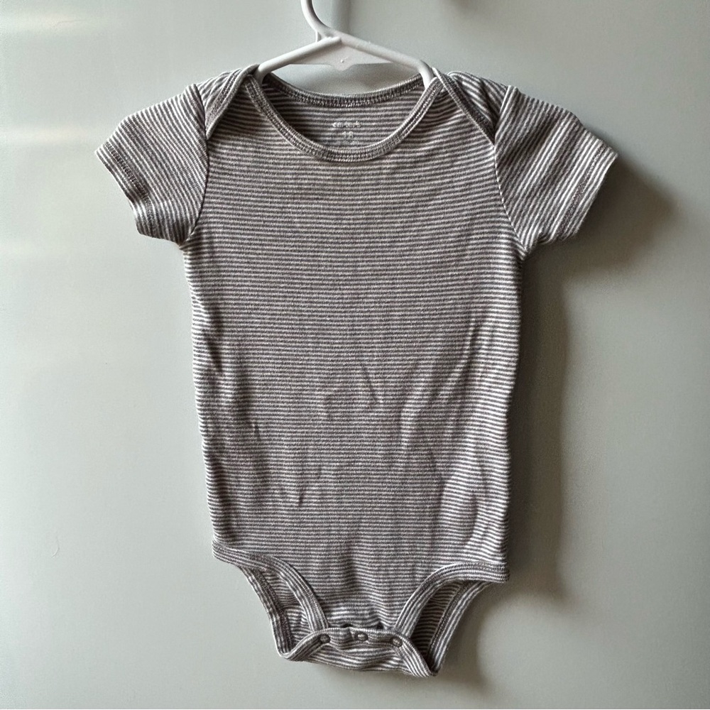 Carter's Gray and White Bodysuit Short Sleeve Cotton
